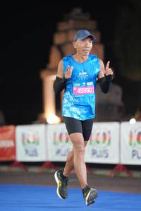 BIB: 45960
                            <button type="button" onclick="openModal(19760131)" class="btn btn-primary btn-sm float-right btn-popup" data-toggle="modal" data-target=".modal-high-quality">
                        <i class="fas fa-shopping-cart"></i> Add to Cart
                    </button>
                                            <button type="button" onclick="isThisMe(19760131, true)" class="btn btn-success btn-sm float-right btn-popup btn-isme hidden" data-toggle="tooltip" data-placement="bottom" title="นี่คือรูปของคุณใช่ไหม คลิกที่นี่เพื่อเอาเข้าอัลบั้ม">
                        <i class="fas fa-plus"></i> Add to album
                    </button>
                    <button type="button" onclick="isThisMe(19760131, false)" class="btn btn-warning btn-sm float-right btn-popup btn-isnotme hidden">
                        <i class="fas fa-ban"></i> Remove from album
                    </button>